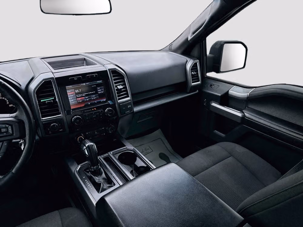 2015 Ford F-150 XLT SuperCrew Image 22