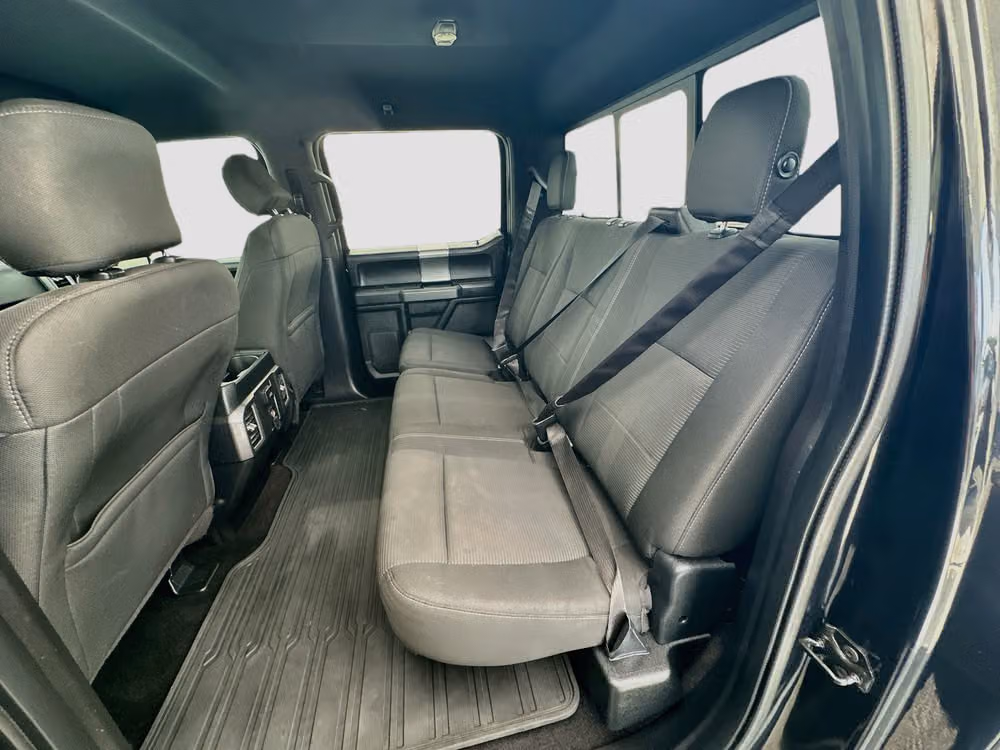 2015 Ford F-150 XLT SuperCrew Image 20
