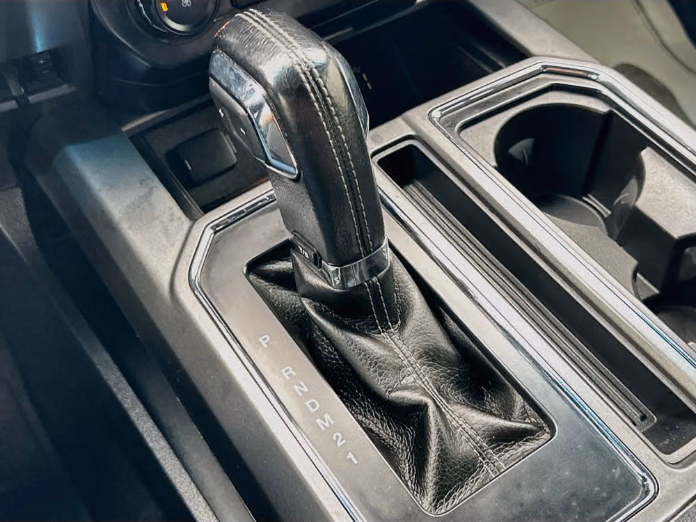 2015 Ford F-150 XLT SuperCrew Image 17