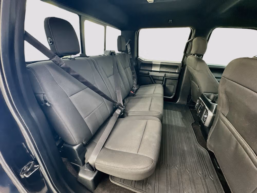 2015 Ford F-150 XLT SuperCrew Image 25