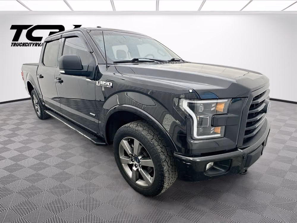 2015 Ford F-150 XLT SuperCrew Image 1