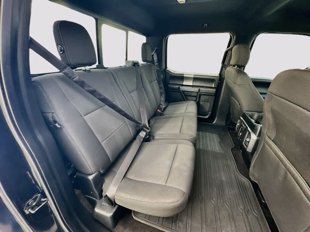 2015 Ford F-150 XLT SuperCrew Image 25