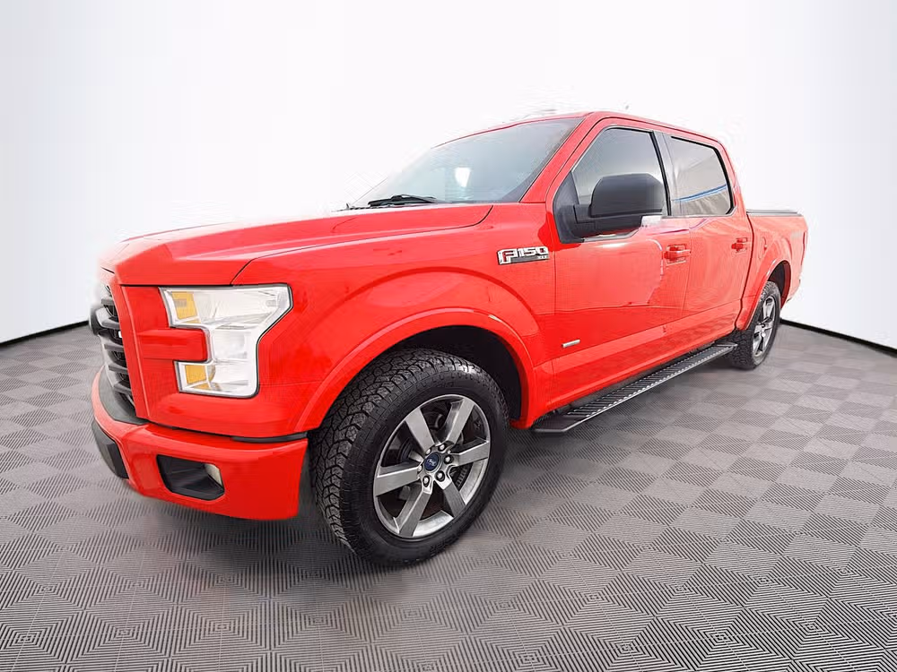 2015 Ford F-150 XLT SuperCrew Lower Image 1