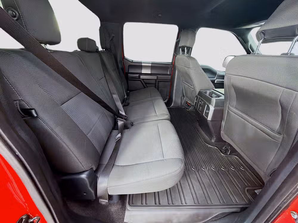 2015 Ford F-150 XLT SuperCrew Image 26