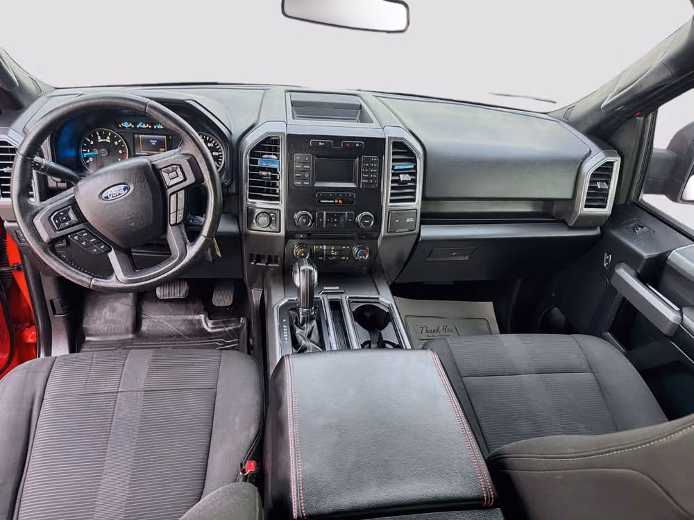 2015 Ford F-150 XLT SuperCrew Image 23