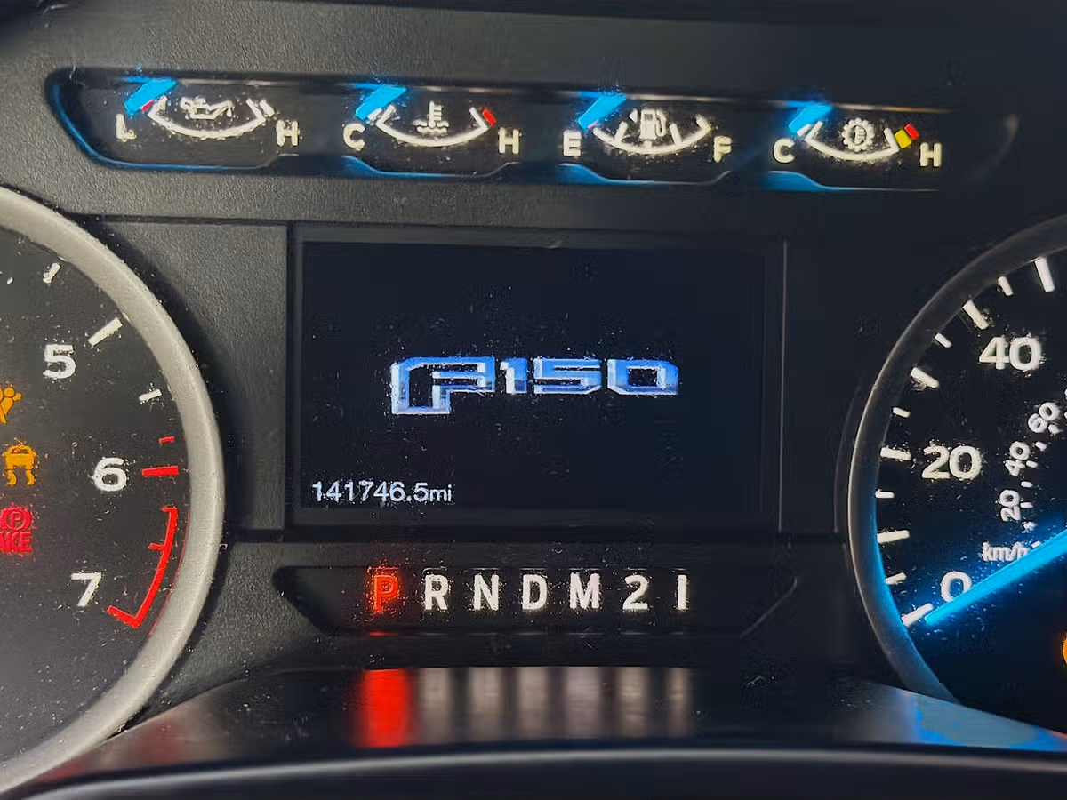 2015 Ford F-150 XLT SuperCrew Image 13