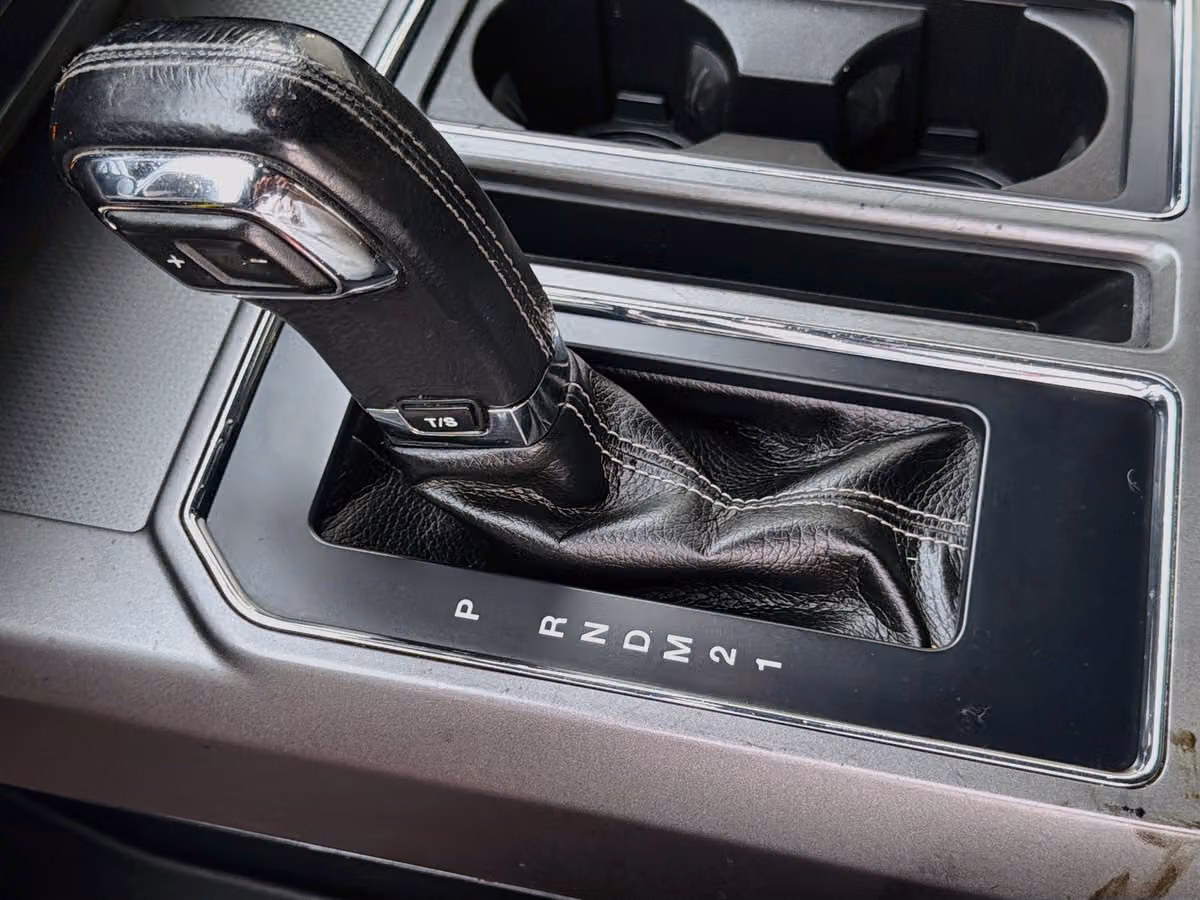 2015 Ford F-150 XLT SuperCrew Image 17
