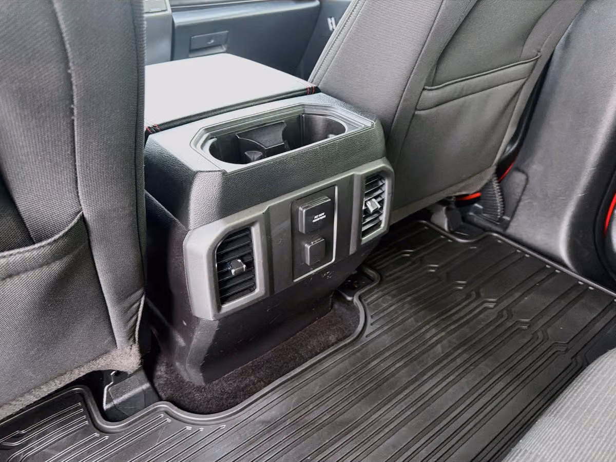 2015 Ford F-150 XLT SuperCrew Image 22