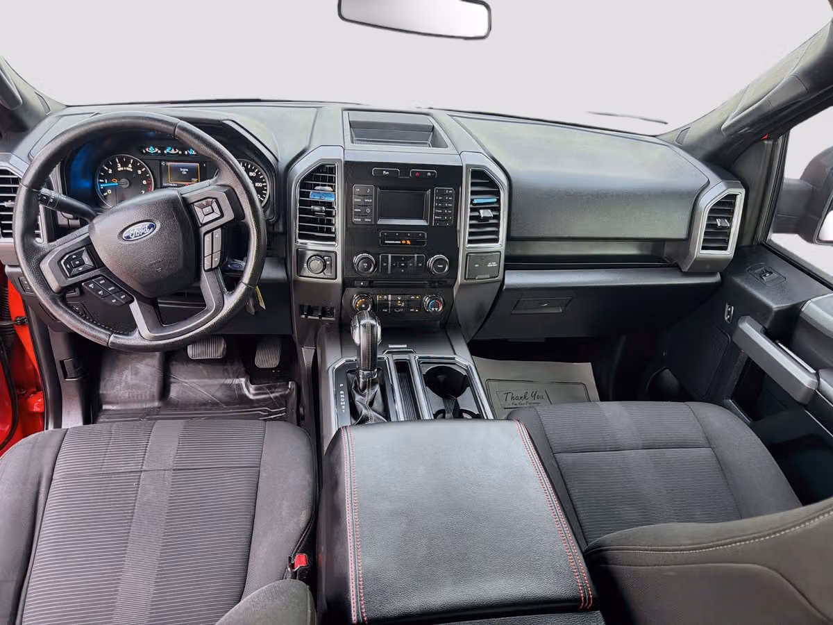 2015 Ford F-150 XLT SuperCrew Image 23