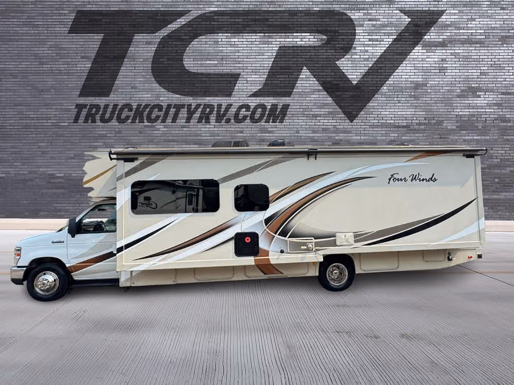 2018 Thor Four Winds Image 8