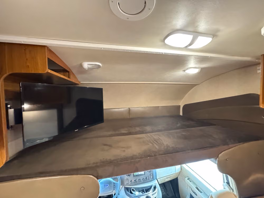 2016 Jayco Redhawk Image 10