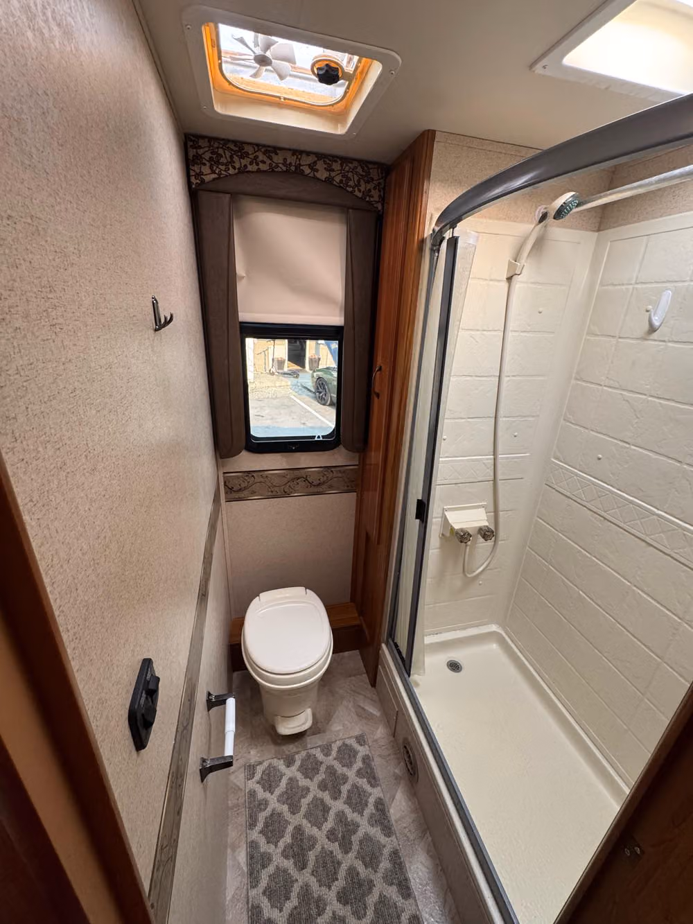 2016 Jayco Redhawk Image 17