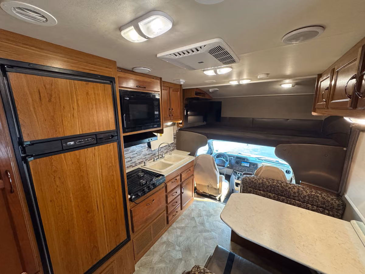 2016 Jayco Redhawk Image 9