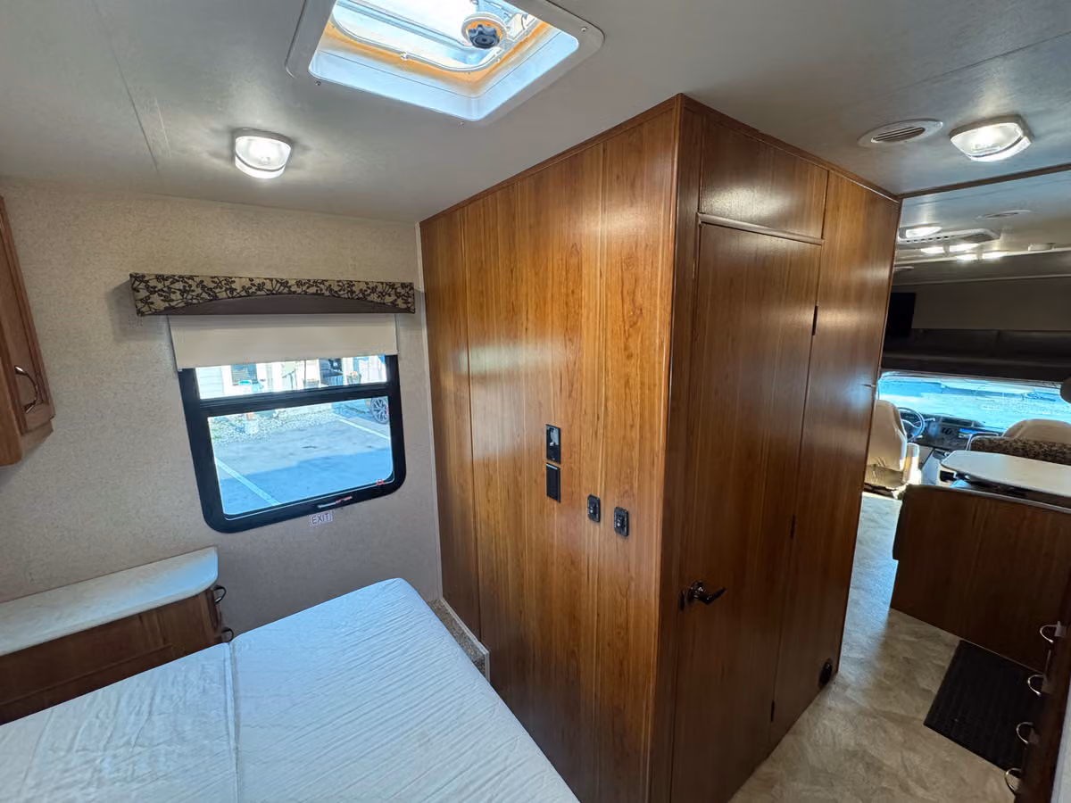 2016 Jayco Redhawk Image 16