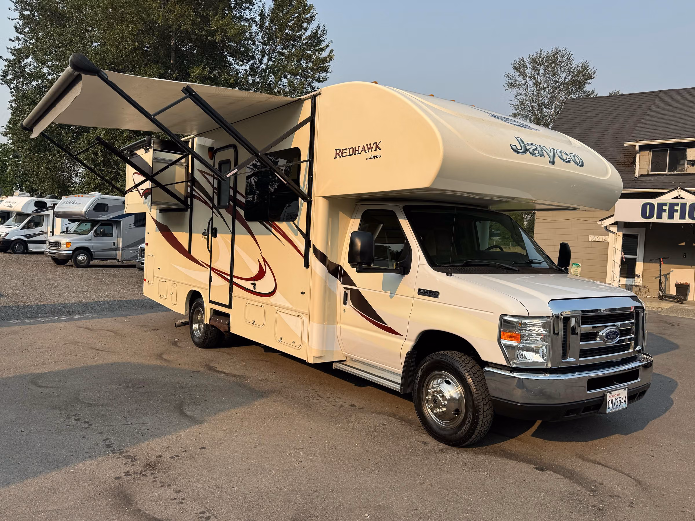 2016 Jayco Redhawk Image 1