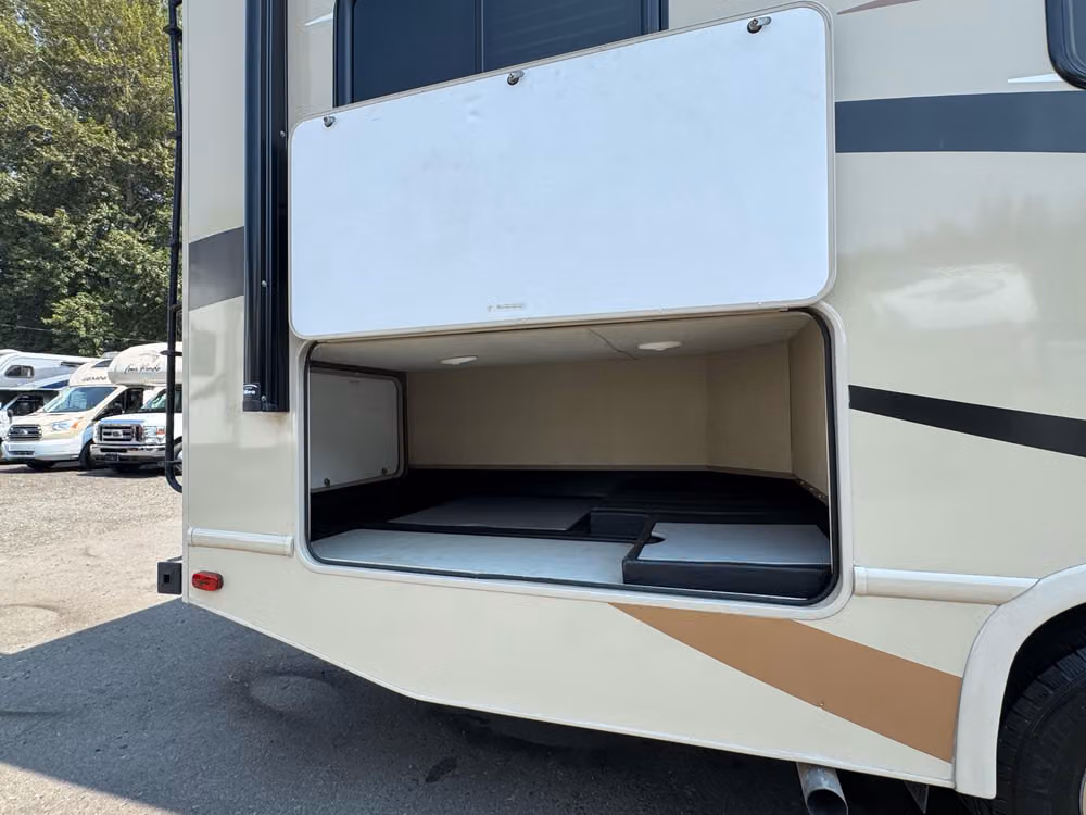 2016 Thor Freedom Elite 24FT Motorhome Image 23