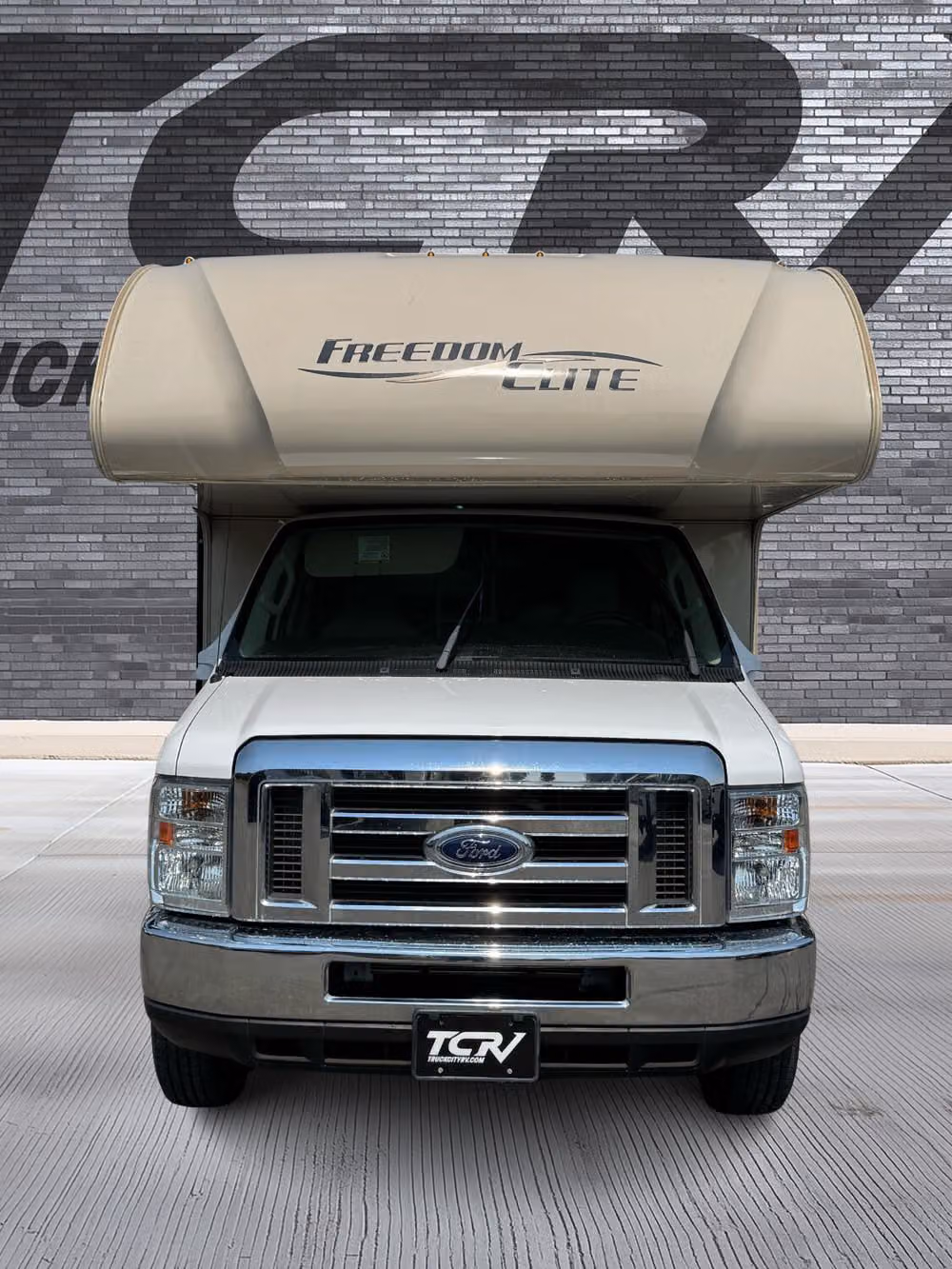 2016 Thor Freedom Elite 24FT Motorhome Image 6