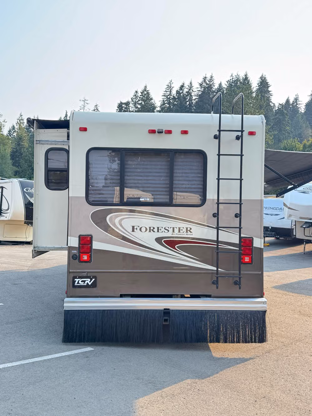2014 Forest River Forester Image 4