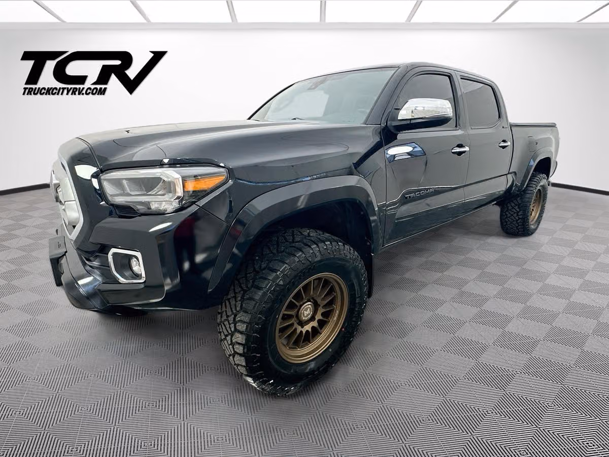 2021 Toyota Tacoma Limited Double Cab Image 3