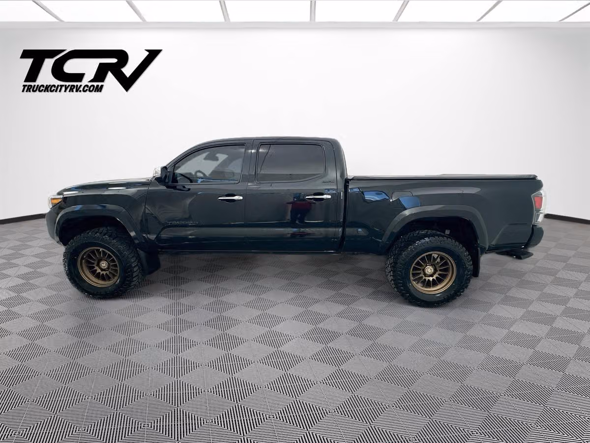 2021 Toyota Tacoma Limited Double Cab Image 4