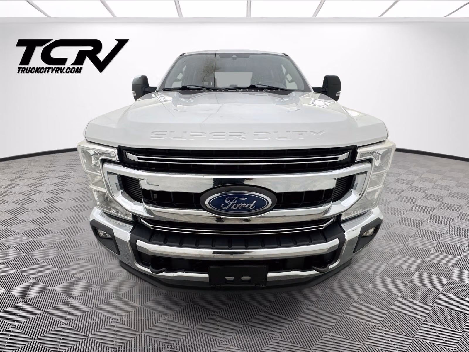 2020 Ford F-250 Super Duty XLT Crew Cab Upper Image 2