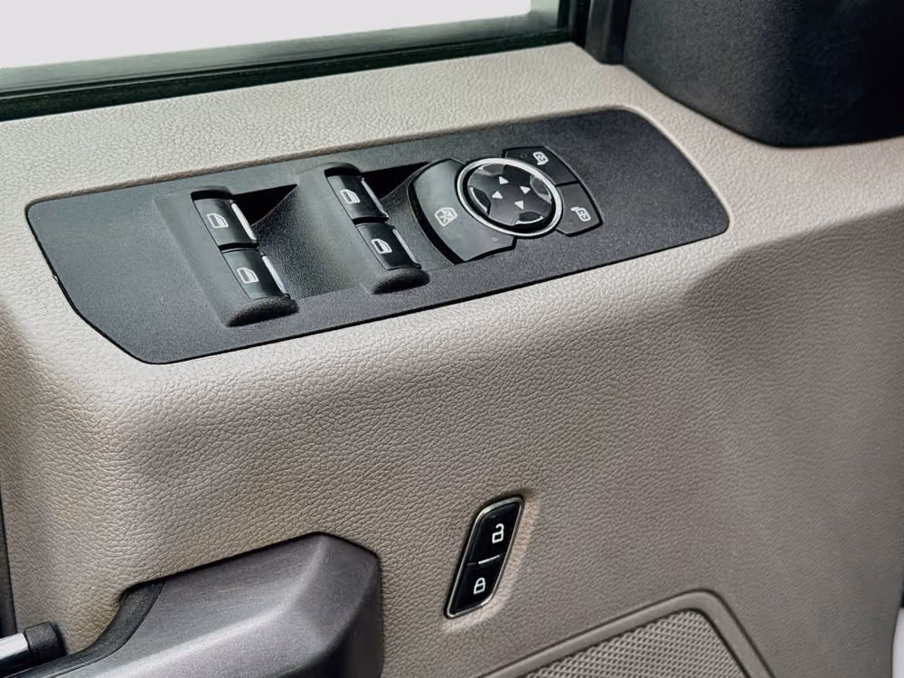 2020 Ford F-250 Super Duty XLT Crew Cab Image 18