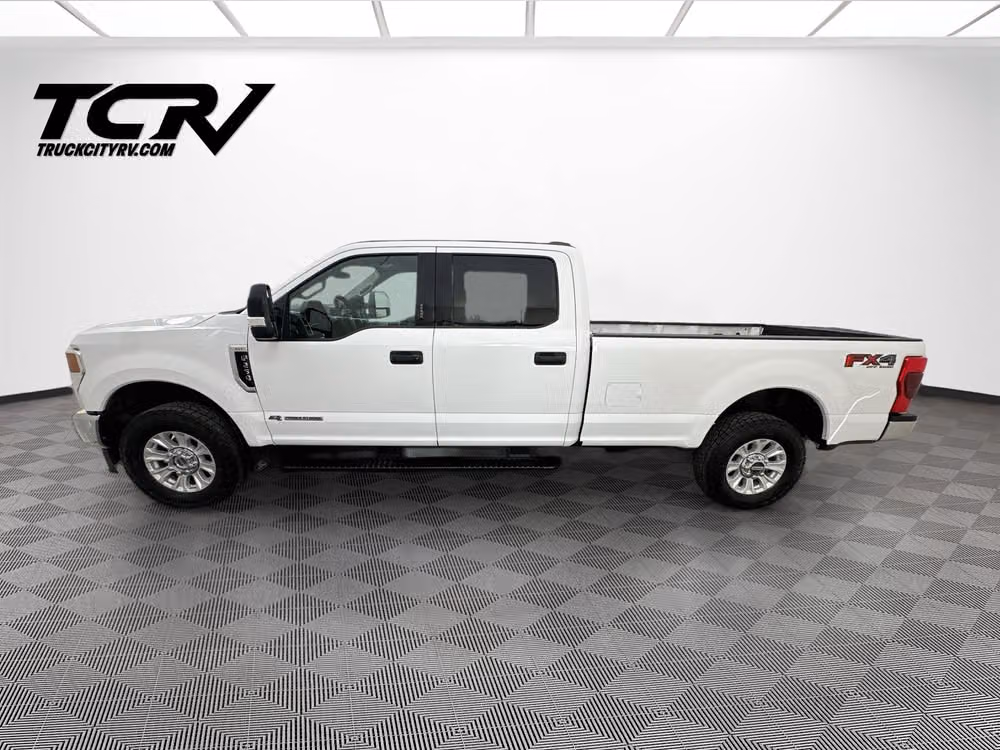 2020 Ford F-250 Super Duty XLT Crew Cab Image 4