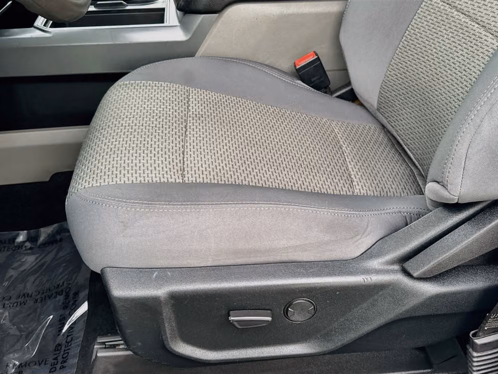 2020 Ford F-250 Super Duty XLT Crew Cab Image 19