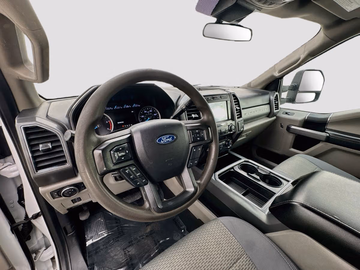 2020 Ford F-250 Super Duty XLT Crew Cab Image 9