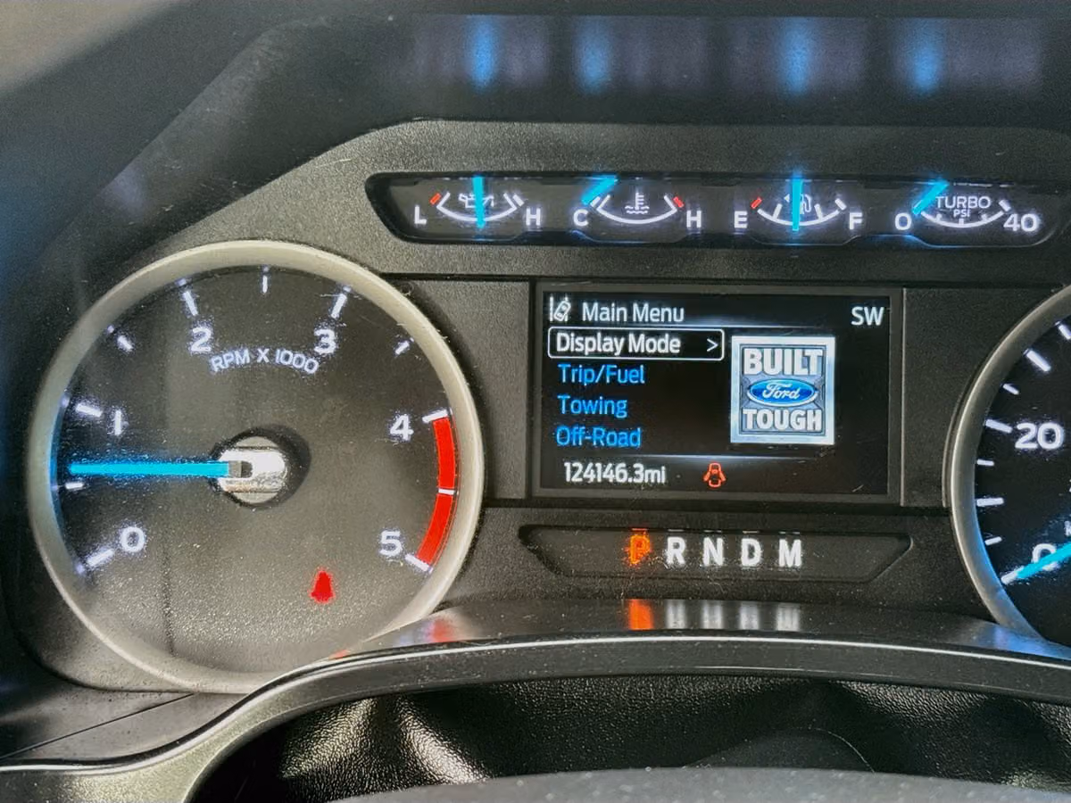 2020 Ford F-250 Super Duty XLT Crew Cab Image 13