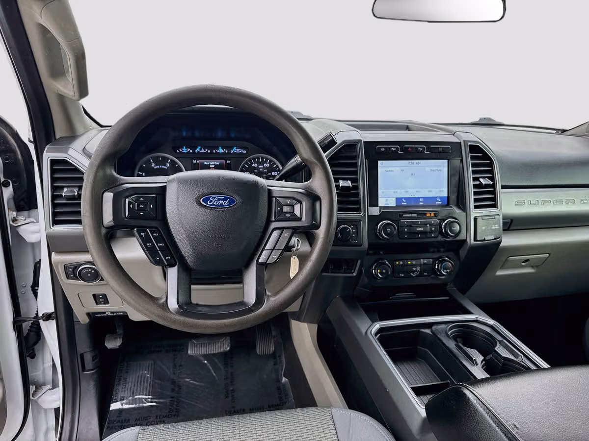 2020 Ford F-250 Super Duty XLT Crew Cab Image 21
