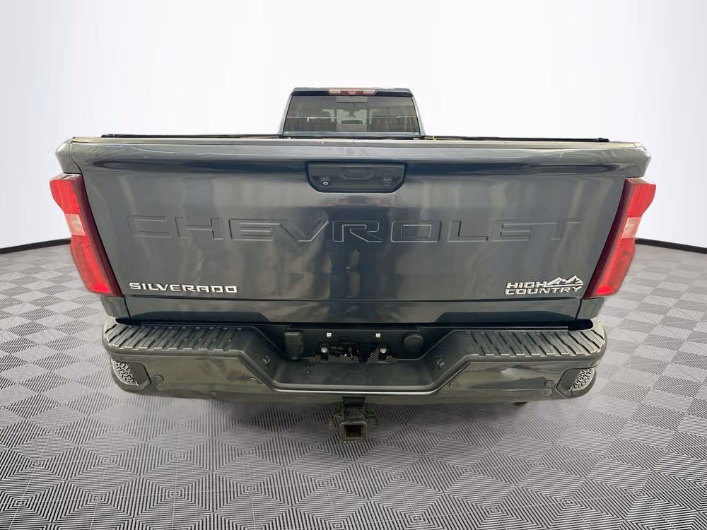 2020 Chevrolet Silverado 3500HD High Country Crew Cab Image 6