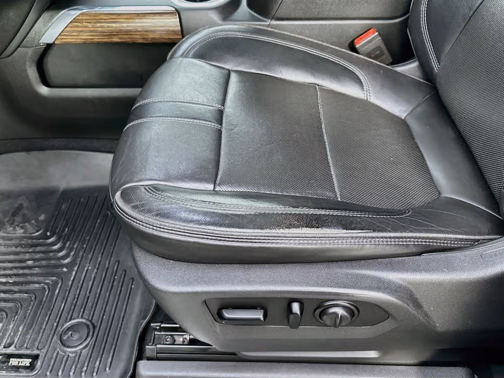 2020 Chevrolet Silverado 3500HD High Country Crew Cab Image 21