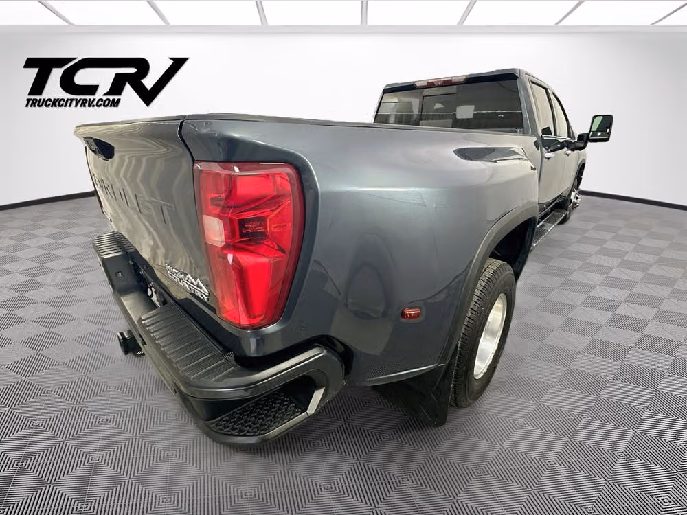 2020 Chevrolet Silverado 3500HD High Country Crew Cab Image 7