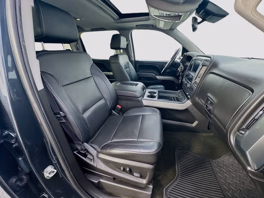 2017 Chevrolet Silverado 1500 LTZ Z71 Crew Cab Image 27