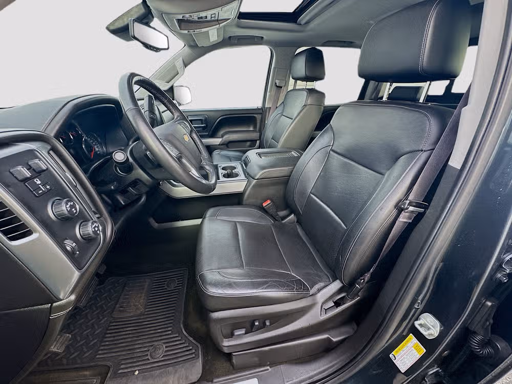 2017 Chevrolet Silverado 1500 LTZ Z71 Crew Cab Image 11
