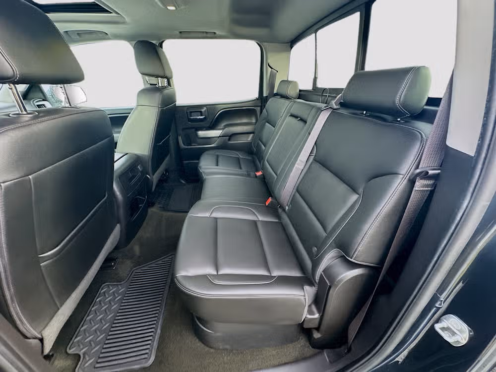 2017 Chevrolet Silverado 1500 LTZ Z71 Crew Cab Image 23
