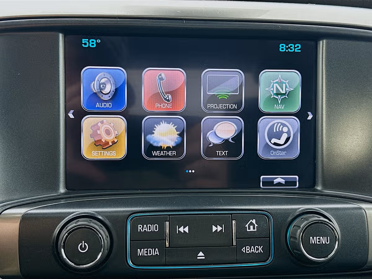 2017 Chevrolet Silverado 1500 LTZ Z71 Crew Cab Image 15