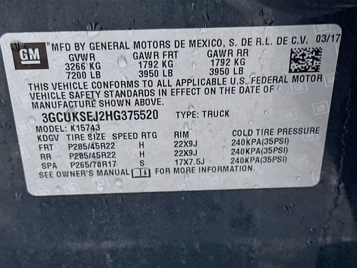 2017 Chevrolet Silverado 1500 LTZ Z71 Crew Cab Image 31