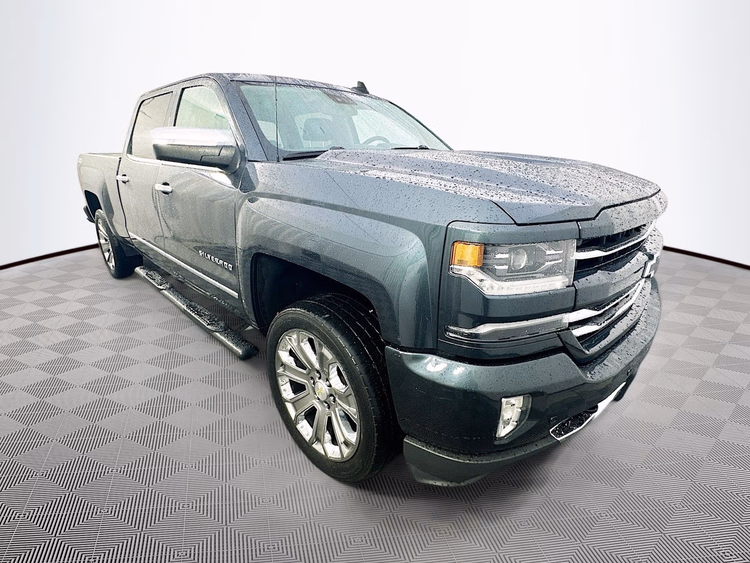 2017 Chevrolet Silverado 1500 LTZ Z71 Crew Cab Image 1