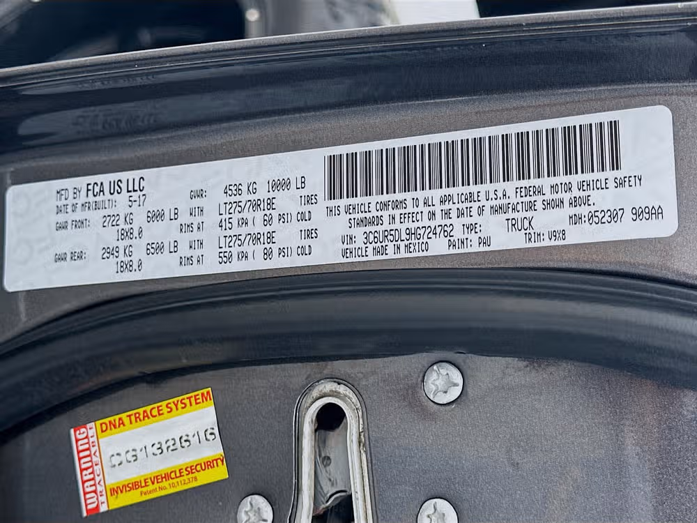 2017 Ram 2500 SLT Crew Cab Diesel 4x4 Image 26