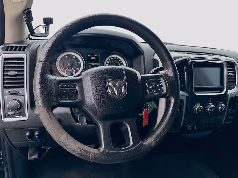 2017 Ram 2500 SLT Crew Cab Diesel 4x4 Image 12