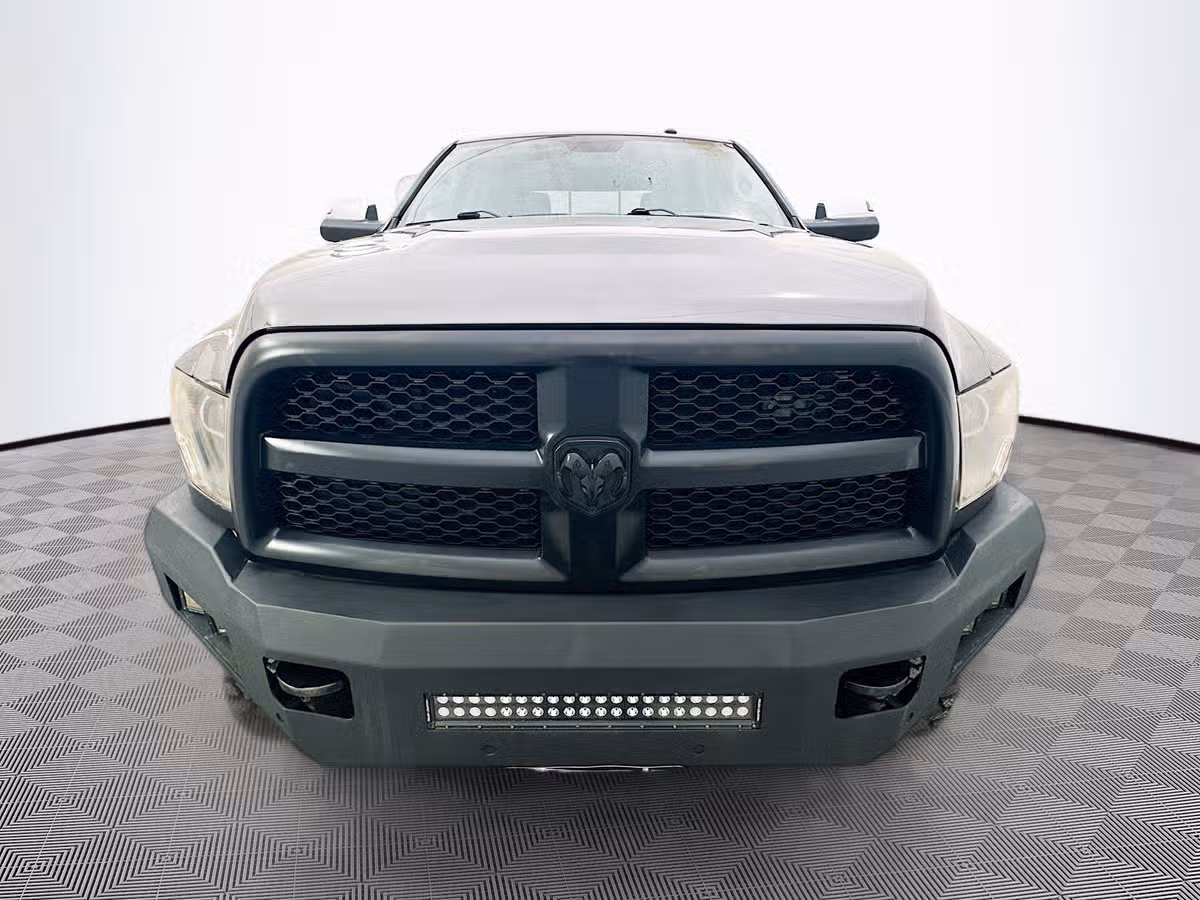 2017 Ram 2500 SLT Crew Cab Diesel 4x4 Image 2