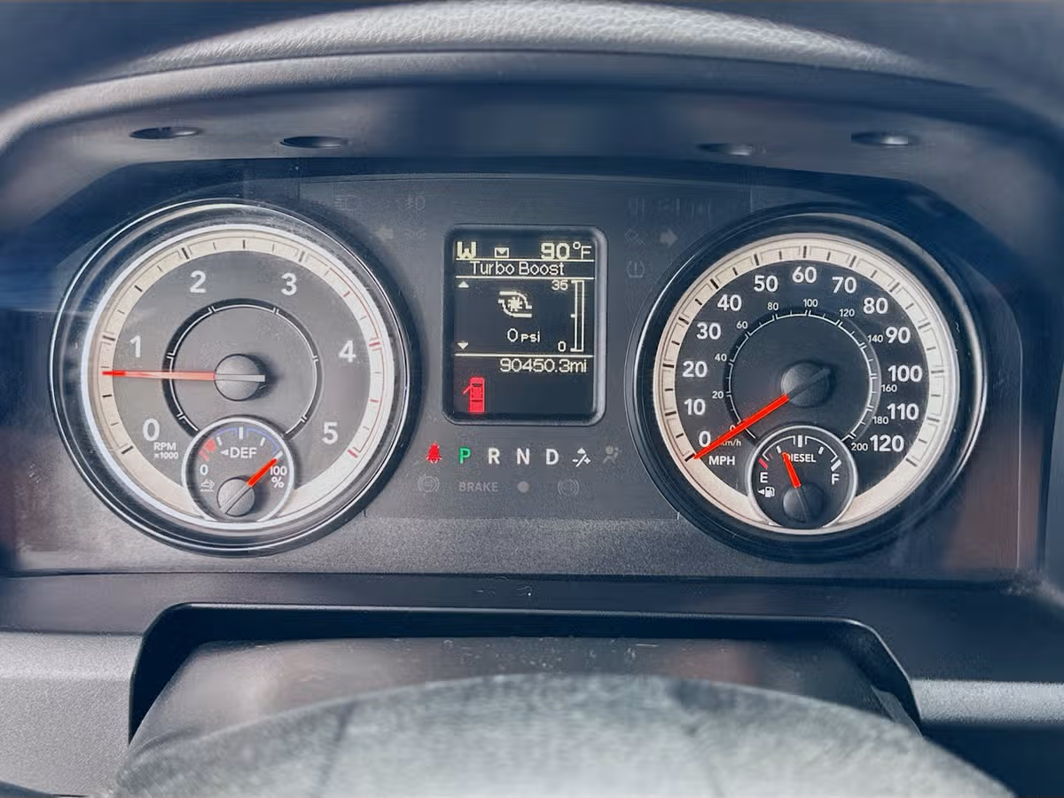 2017 Ram 2500 SLT Crew Cab Diesel 4x4 Image 13
