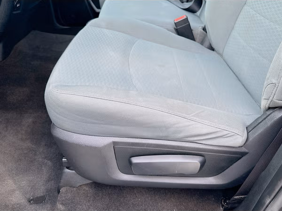 2017 Ram 2500 SLT Crew Cab Diesel 4x4 Image 17