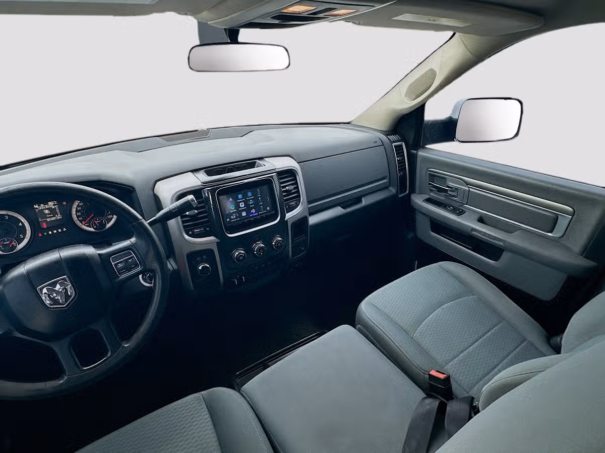 2017 Ram 2500 SLT Crew Cab Diesel 4x4 Image 20