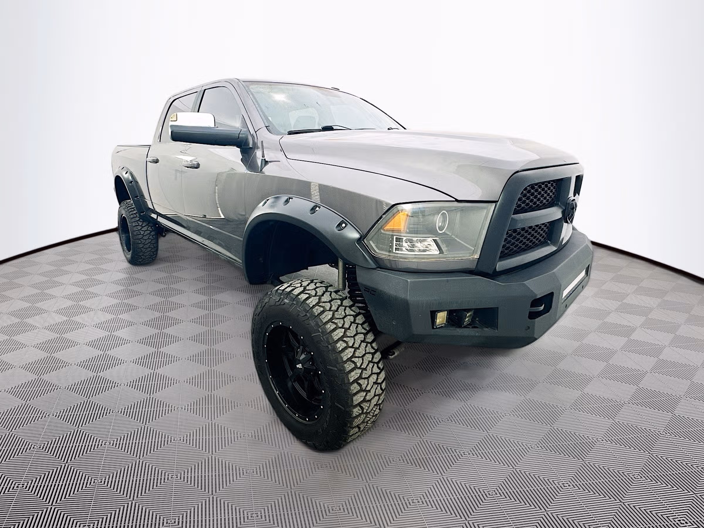 2017 Ram 2500 SLT Crew Cab Diesel 4x4 Image 1