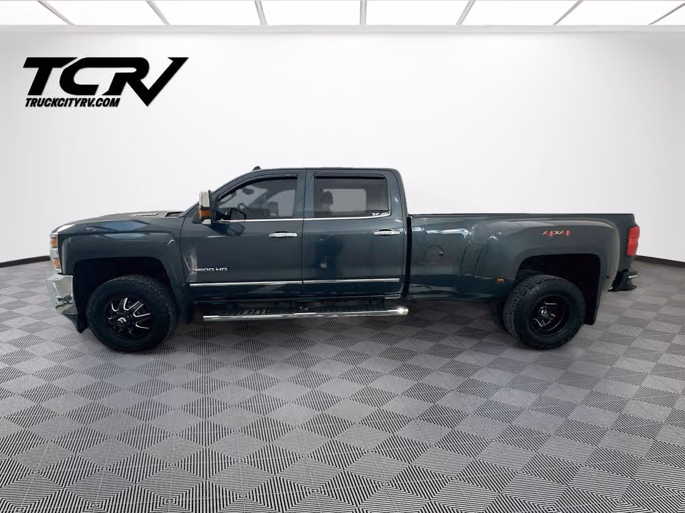 2019 Chevrolet Silverado 3500HD LTZ Crew Cab Lower Image 2