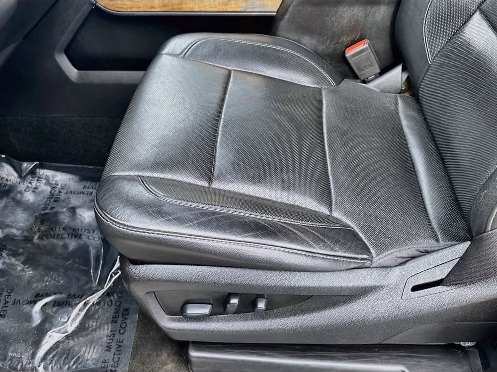 2019 Chevrolet Silverado 3500HD LTZ Crew Cab Image 20