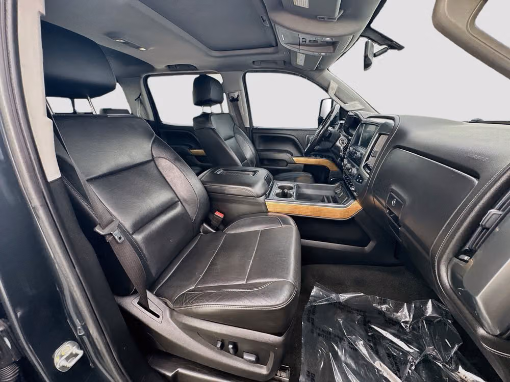 2019 Chevrolet Silverado 3500HD LTZ Crew Cab Image 26